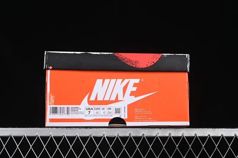 All categories Air Jordan Jordan series basketball shoes Air Jordan 1 High Air Jordan 1 High OG "UNC Reimagined" AJ1 Joe 1 distressed North Carolina blue DZ5485-402